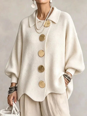 Victoire | Oversized Vest met Goudkleurige Knopen