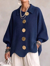 Victoire | Oversized Vest met Goudkleurige Knopen