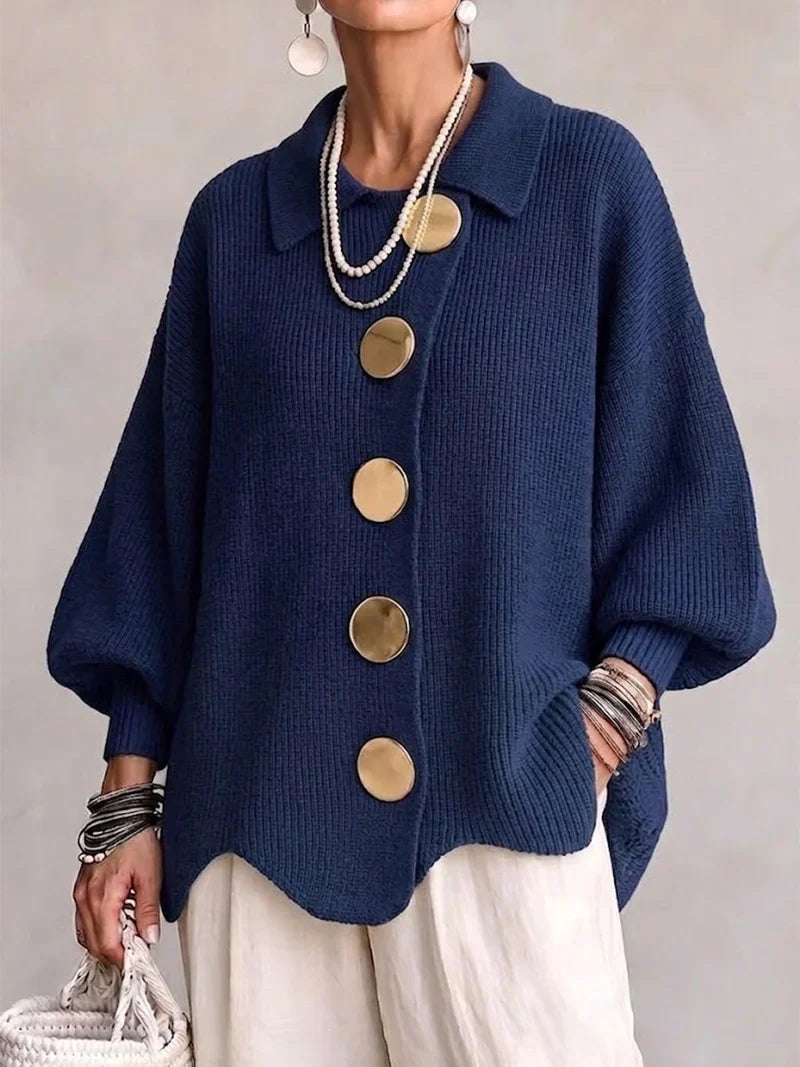 Victoire | Oversized Vest met Goudkleurige Knopen