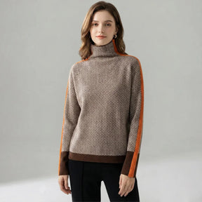 Monarch Wear™ | Pull à col roulé Clémence Signature™