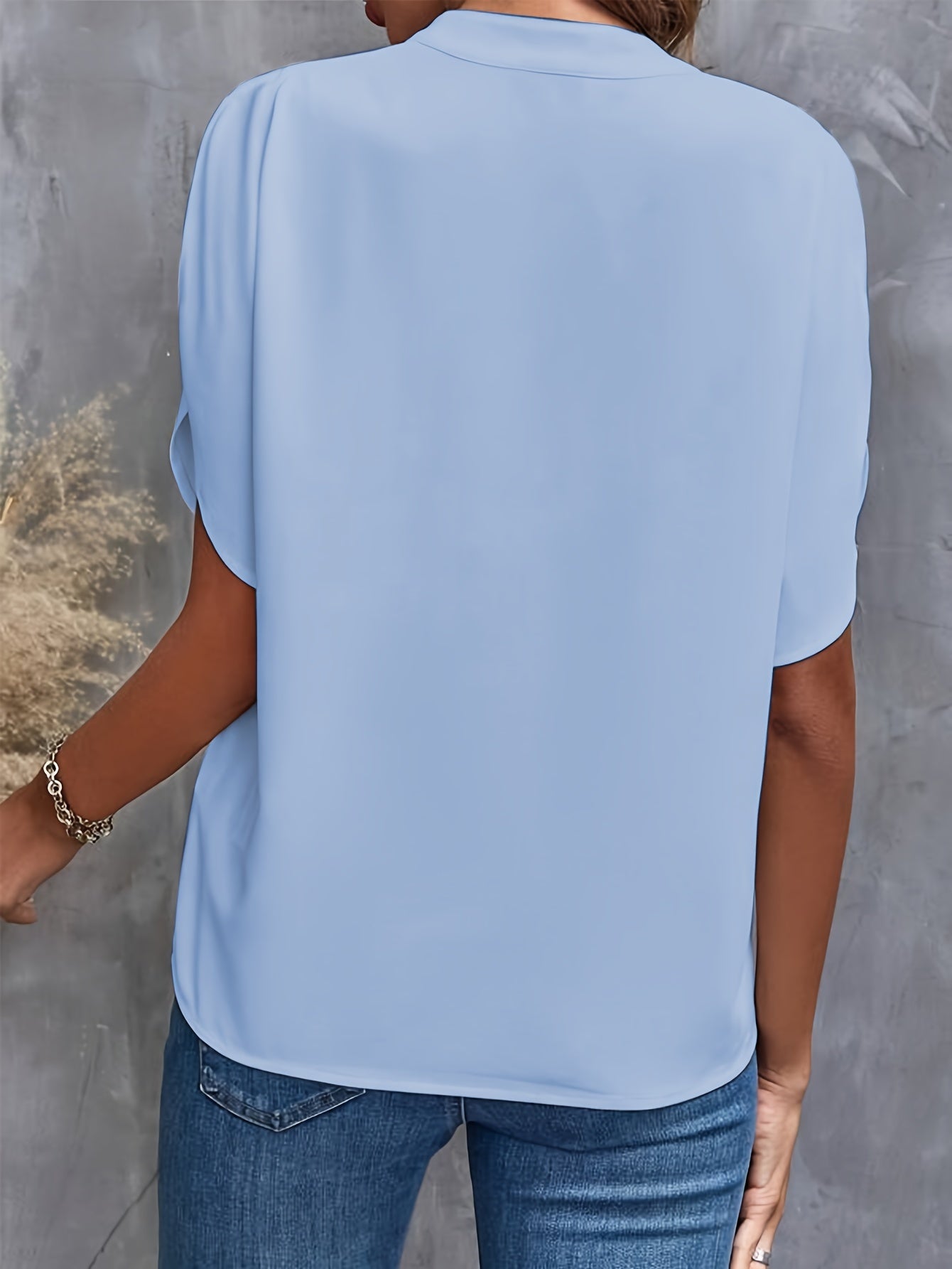 Lina | Dames lichtgewicht blouse met vloeiende stof en flatterende snit